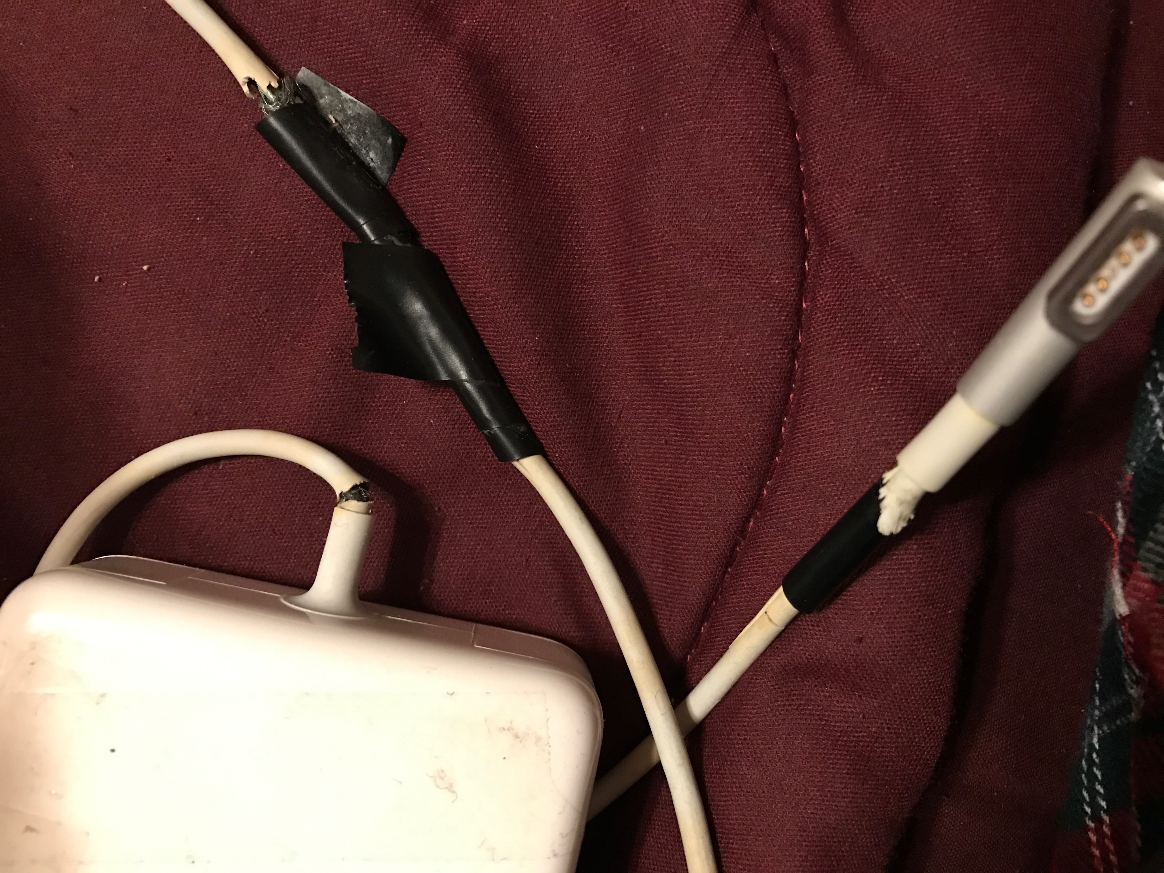 2010 MBP Broken Charging Cable